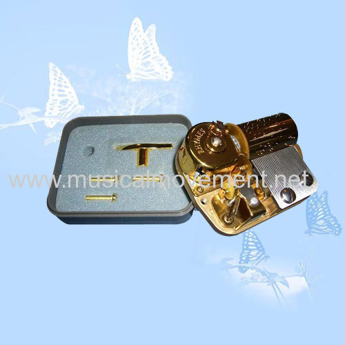 TURNTABLE KEY CLOCKWORK SPRING DRIVEN MUSICAL MOVEMENT 18 NOTE