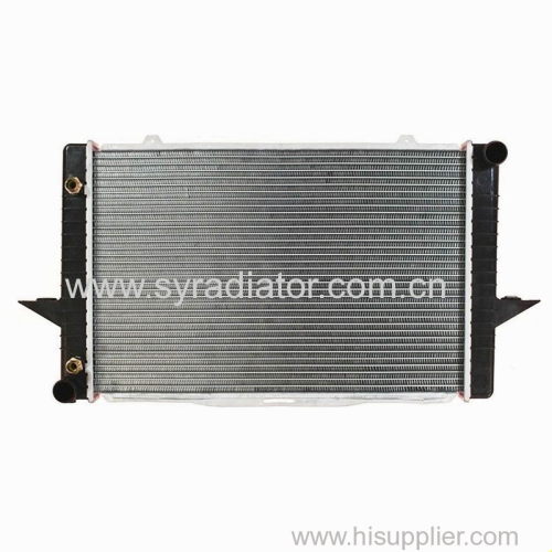 Car Radiator for Volvo 850 S70 Series ′2.4′93 AT