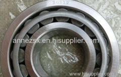 Auto rear wheel with tapered roller bearing