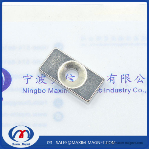 Super strong neodymium magnetic block with holes countersunk