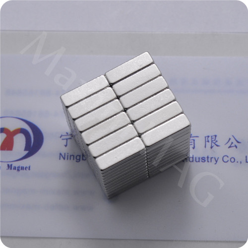 Neodymium plate magnets with powerful magnetic force