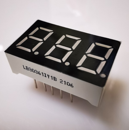 Common anode 3 digit 0.36" ultra green 7-segment LED Display