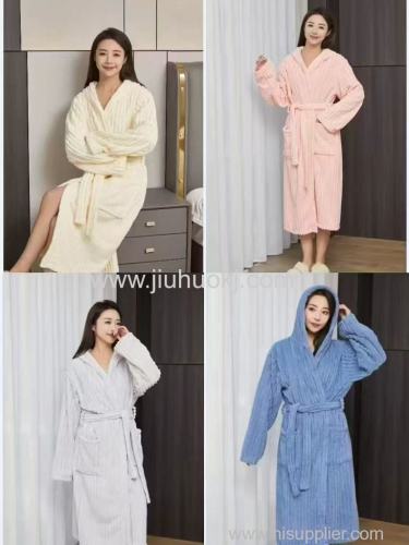 Coral fleece super water-absorbing bathrobe