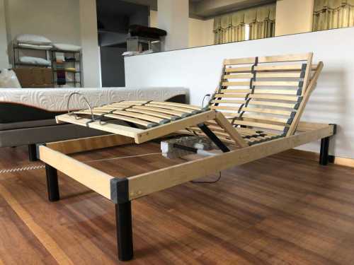 Konfurt Modern cheap wood slatted Frame adjustable bed bedroom sets