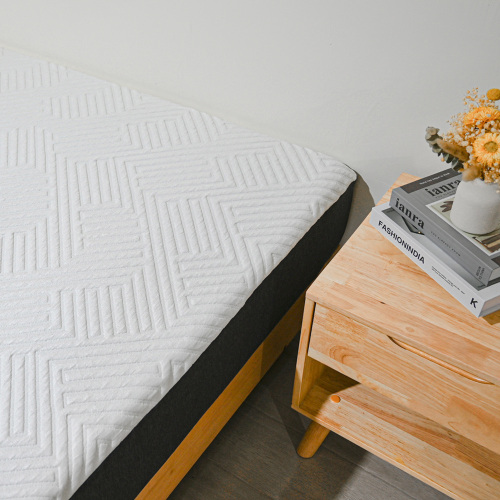 Konfurt Soft Memory Foam Hotel Mattress in Bedroom Bed