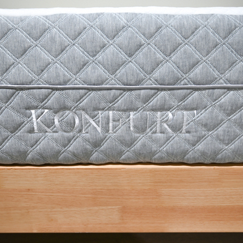 Konfurt King Memory Foam Mattress hospital Mattress rolled in a box