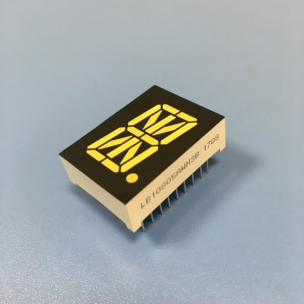 Ultra White Single Digit Common Anode 0.8inch 16 Segment Alphanumeric LED Display For Elevator Indicator