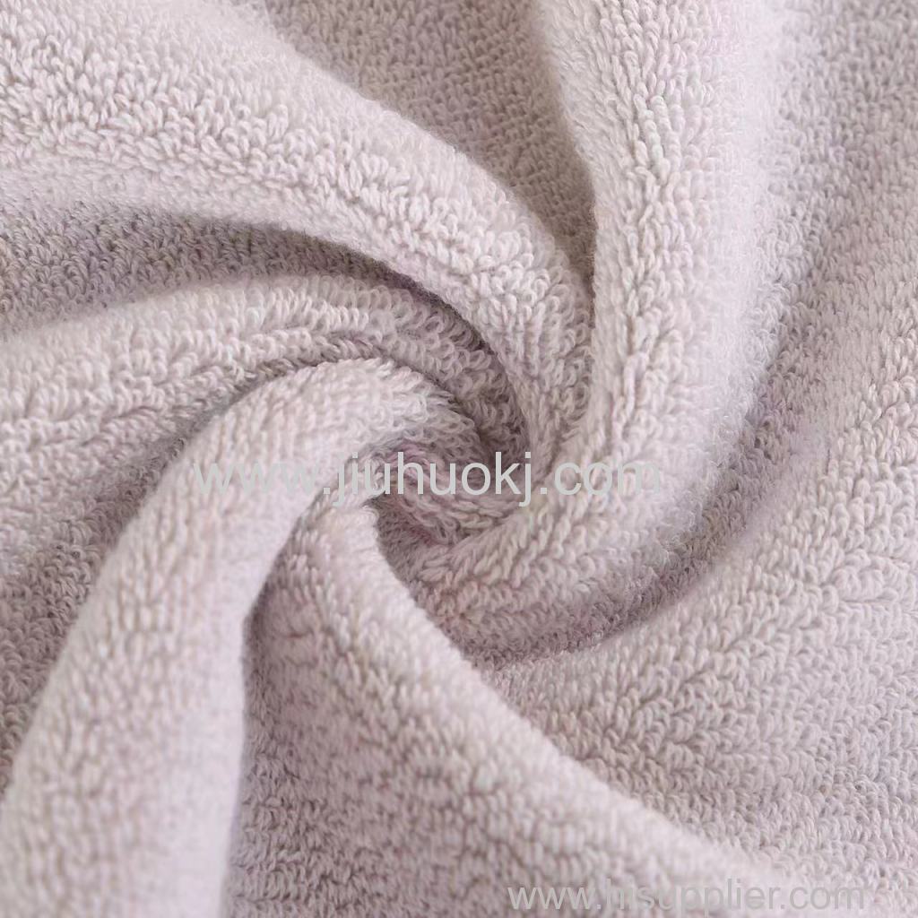 Elegant Design Cotton Blend Bath Towels Featuring Unique Fish Scales