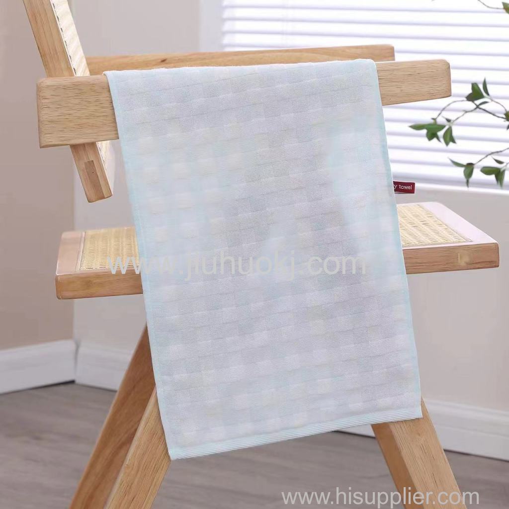 Breathable Checkered Face Cloth for Sensitive Skins