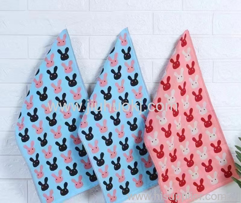 Comfort-Fit Microfiber Facial Towels Ideal for Hygiene Routines