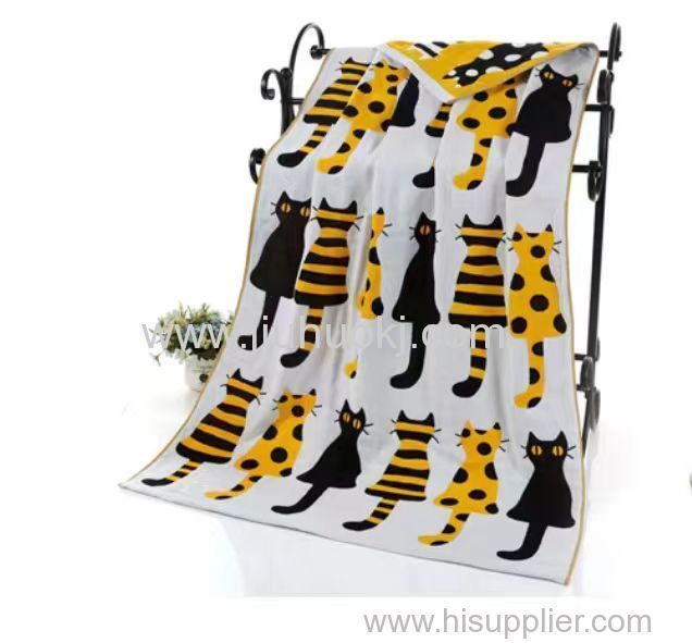 Large Gauze Bath Towel with Superior Breathability and Moisture Absorption