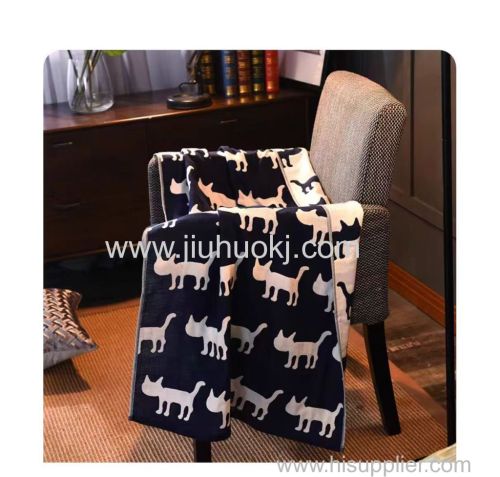 Large Gauze Bath Towel with Superior Breathability and Moisture Absorption