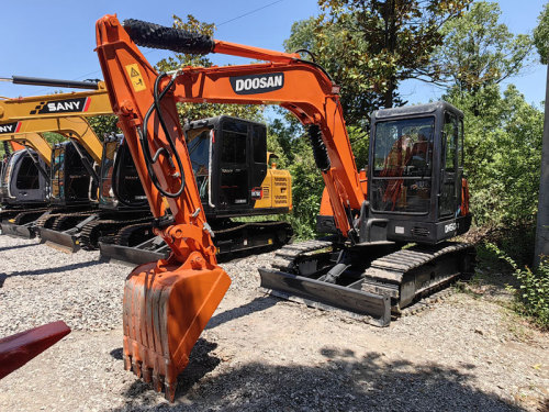 Used Doosan DH60-7 Excavator