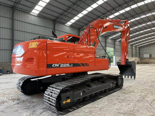 Used Doosan DX225lc Excavator