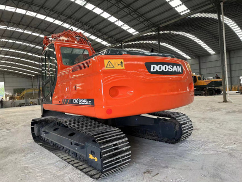 Used Doosan DX225lc Excavator