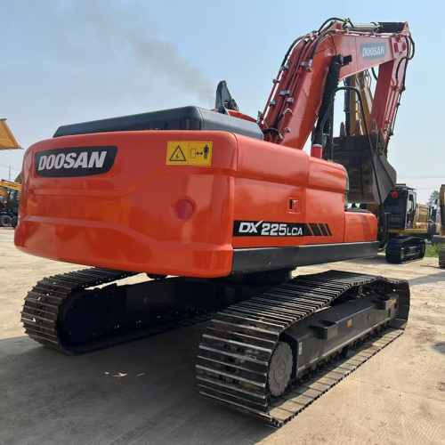 Used Doosan DX225lca Excavator