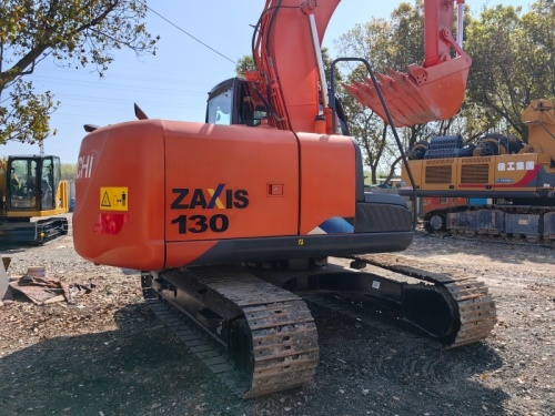 Used Hitachi 130 Excavator