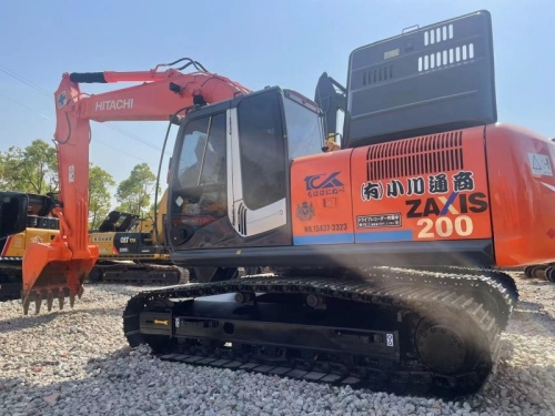 Used Hitachi 200 Excavator