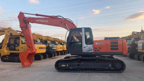 Used Hitachi 210 Excavator