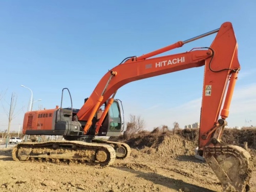 Used Hitachi 240 Excavator