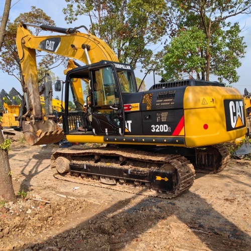 Used Caterpillar 320D2 Excavator