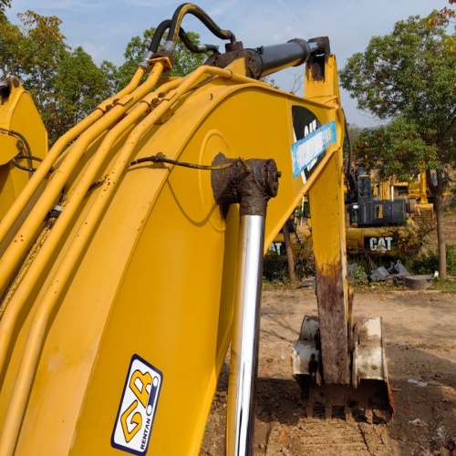 Used Caterpillar 320D2 Excavator