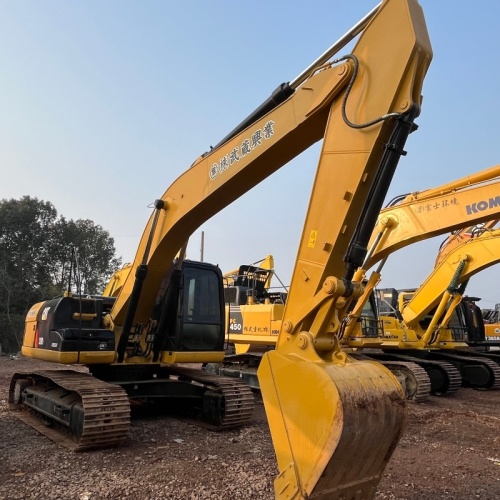 Used Caterpillar 320D2 Excavator