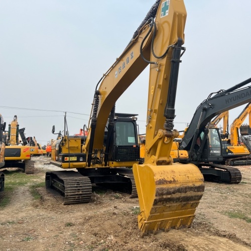 Used Caterpillar 320D2 Excavator