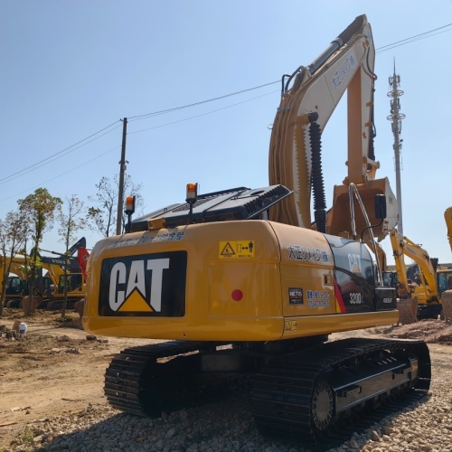 Used Caterpillar 320D2 Excavator