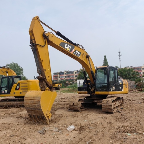 Used Caterpillar 320D Excavator