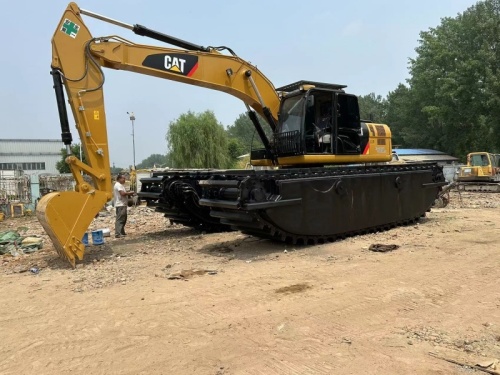 Used Caterpillar 320D Excavator