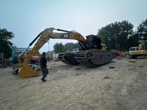 Used Caterpillar 320D Excavator