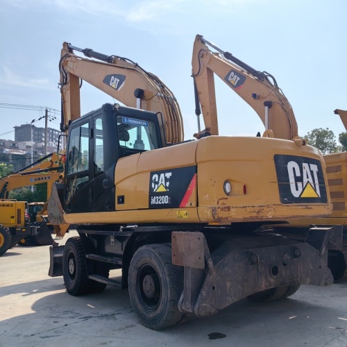 Used Caterpillar 320D2 Excavator