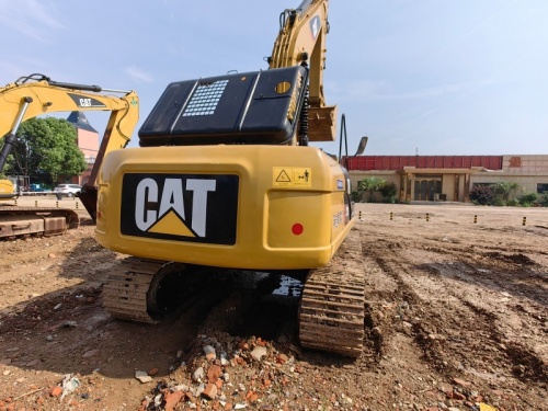 Used Caterpillar 323D2 Excavator