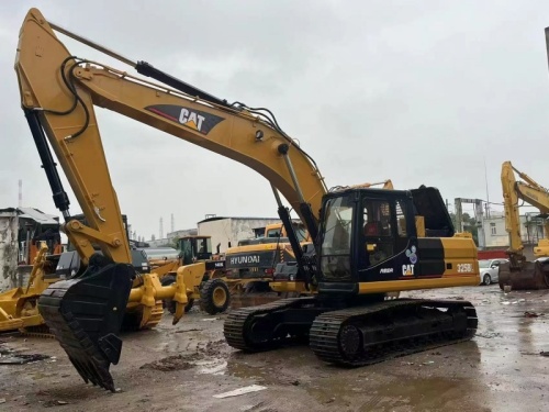 Used Caterpillar 325BL Excavator