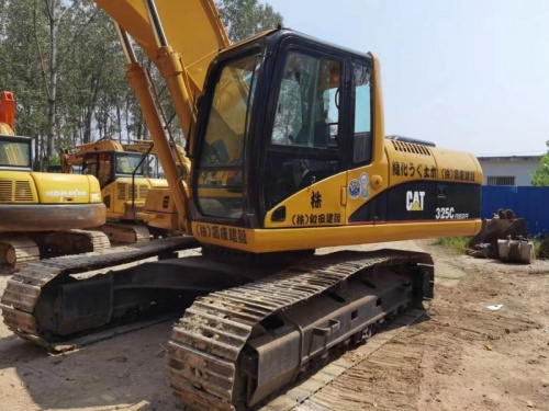 Used Caterpillar 325C Excavator