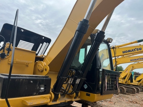 Used Caterpillar 326D2 Excavator
