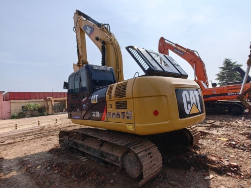 Used Caterpillar 323D2 Excavator