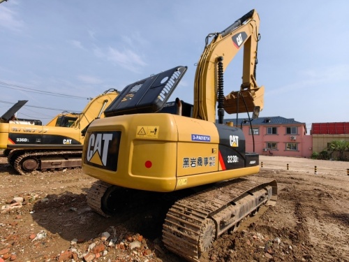 Used Caterpillar 323D2 Excavator