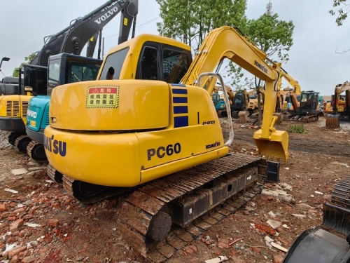 Used Komatus PC60