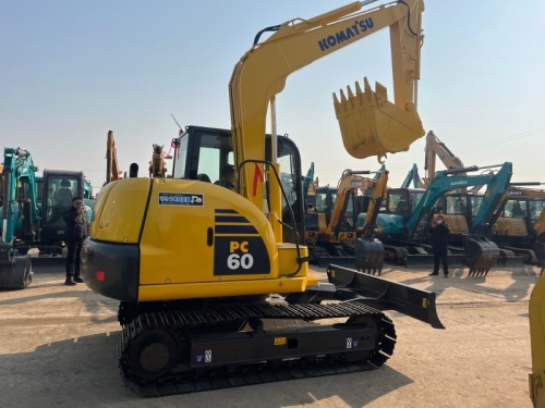 Used Komatus PC60
