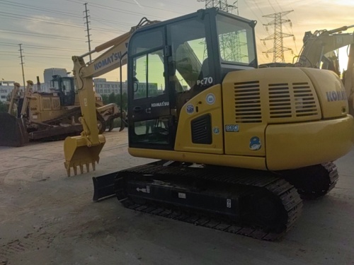 Used Komatus PC70
