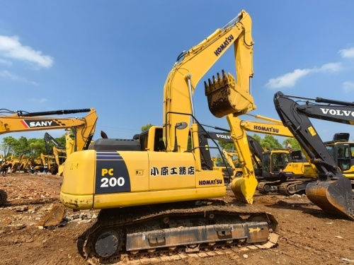 Used Komatus PC200