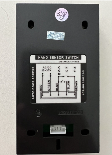 Hand sensor switch for automatic doors