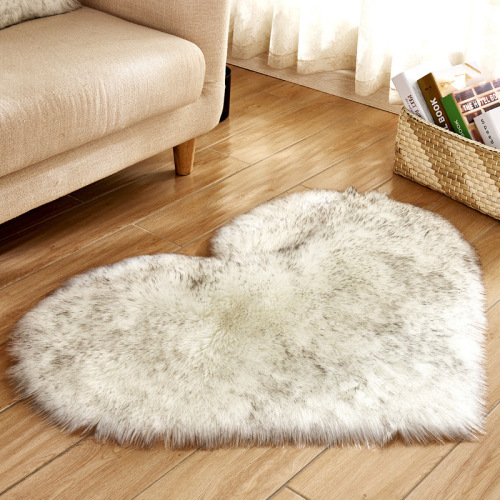 Plush Heart Shaped Rug Non Slip Tiger Cloth Back Long Pile Carpet for Bedroom Decor Home Accent