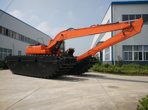 Long Reach Amphibious Excavator