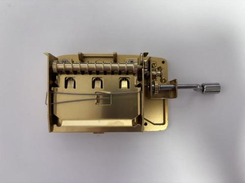 BRASS GOLDEN 30 TONE MUSIC BOX MOVEMENT PUNCH PAPER STRIP FOR CUSTOM MELODIES