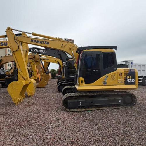 Used Komatsu Excavator Pc130 with 2023 Model Crawler Used Original Diesel Engine Hydraulic Pump 0.64m Bucket Capacity