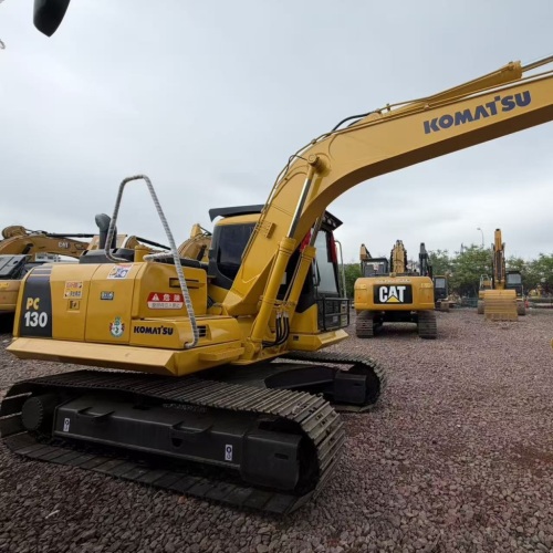 Used Komatsu Excavator Pc130 with 2023 Model Crawler Used Original Diesel Engine Hydraulic Pump 0.64m Bucket Capacity
