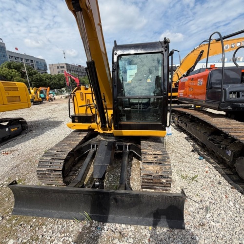Second Hand Cat307e2 Used Cat Excavators with engine as core component Quick Coupler